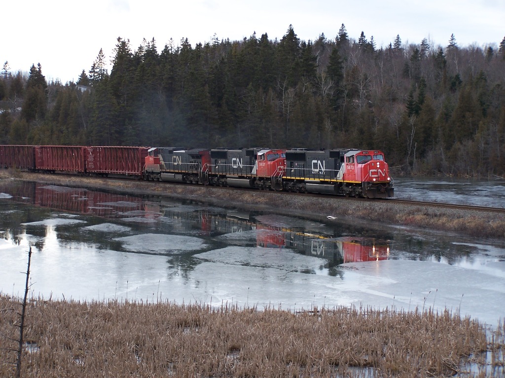 Lakeshore running CN M30511-13