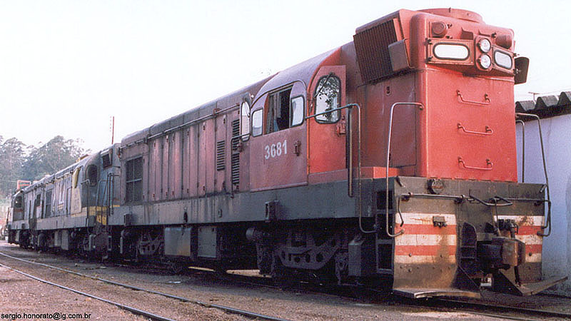 Locomotives in Mayrink 8