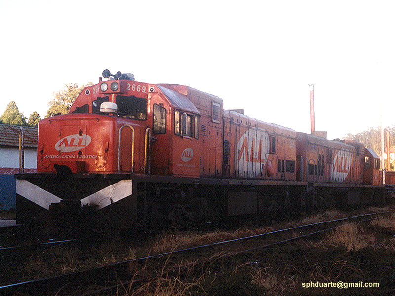 Locomotives in Mayrink 80