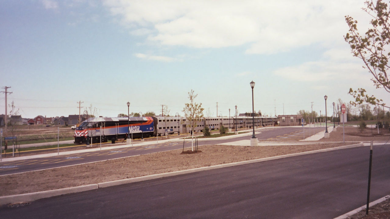 Metra at Prairie Crossing Station