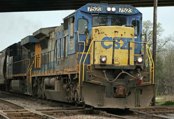 MG_6917_CSX_action_at_OPAL_Junction_temple_Texas