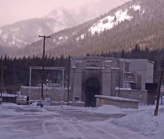 MG_9505_Eastern_Portal_of_the_moffat_tunnel1