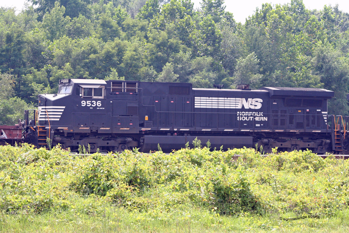 NS #9536 D0-40CW heading west out of Elkhart, IN