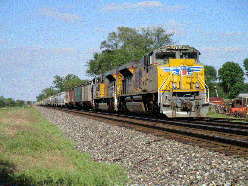 NS Mixed Freight with UP ACes