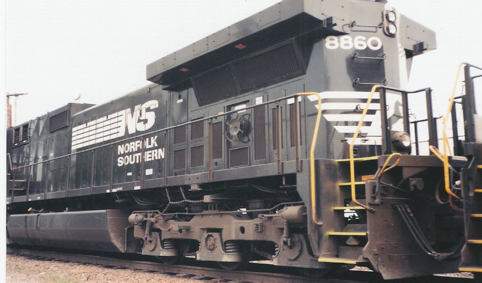 NS trains in Memphis TN