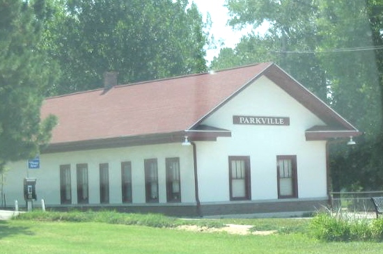 Old_BN_Depot_in_Parkville_MO