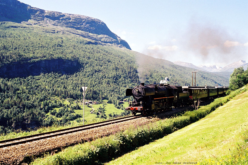 Romsdalen with steam.
