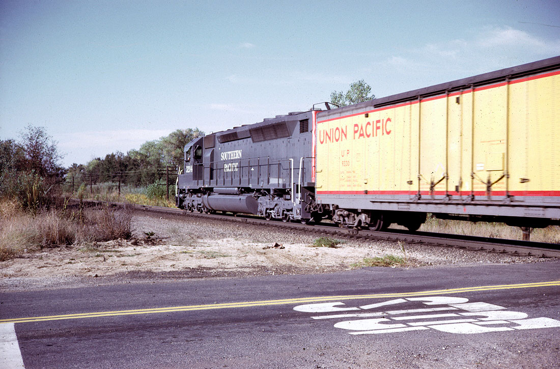 SDP45 with UP wagons