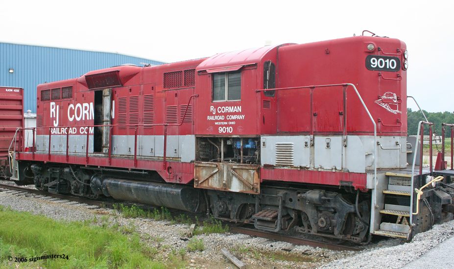 The end for this GP9 #9010 at RJCR Celina, Ohio