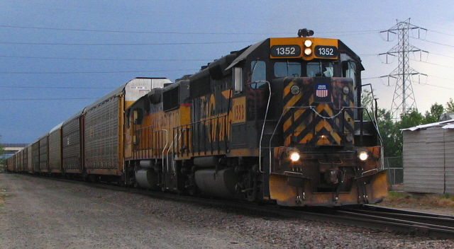 UP 1352 & 2364 on a drag