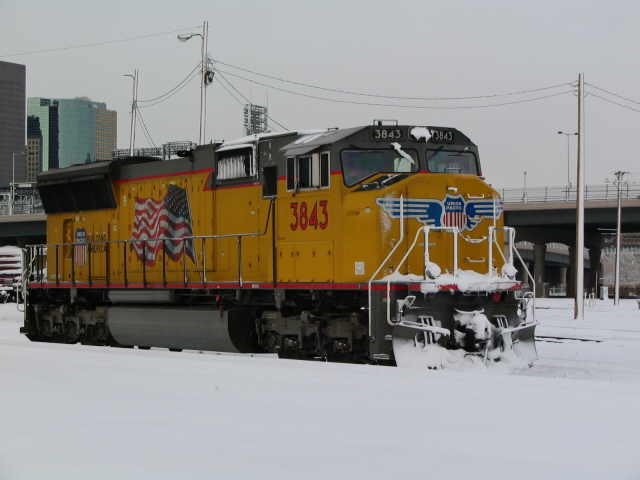 UP 3843 in the spring snow