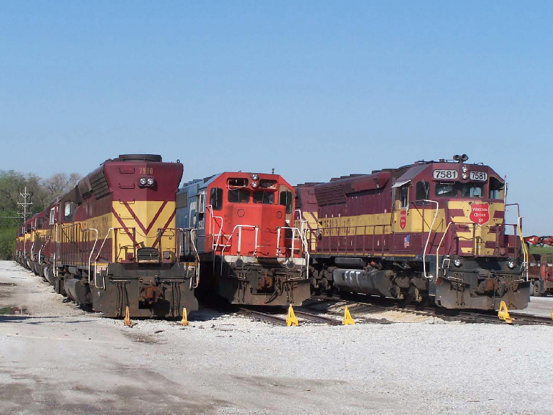 WC SD45s 7500 and 7581 as well as GT 5922 sits in the Homewood deadline