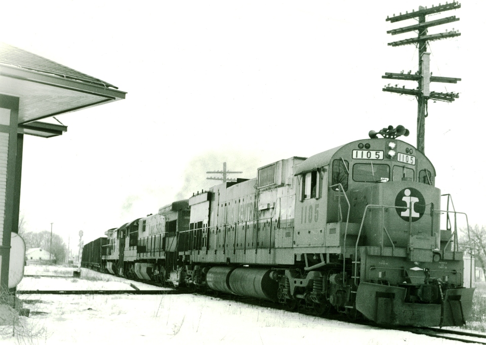 Wisconsin Electric coal train Delavan Il  12 30 1969